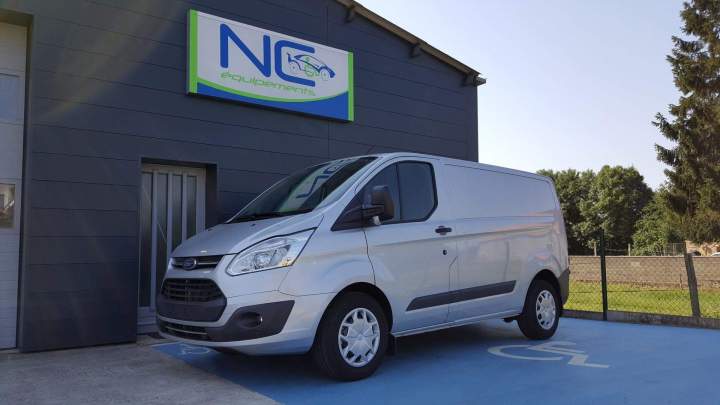 Véhicule neuf pour transport PMR Surin