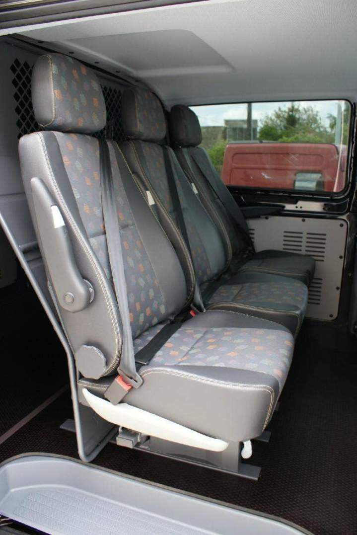 Siège de véhicule pour personne à mobilité réduite Surin