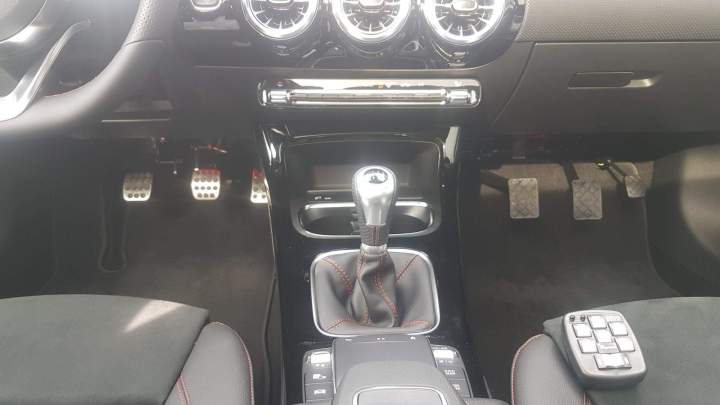 Véhicule double pédaliers Surin