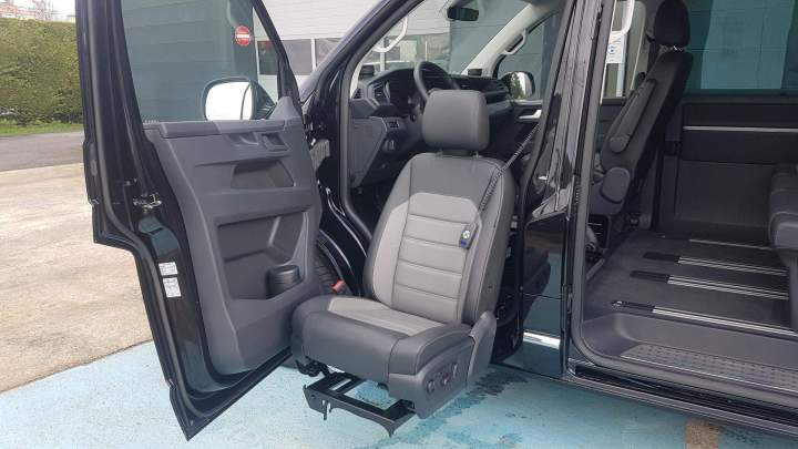 Siège de conducteur pour véhicule PMR Surin