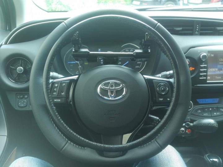 Accélérateur par cercle sur volant Surin