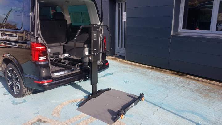 Grue de coffre Surin